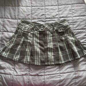 Arizona Jean Company Plaid Pleated Mini Skirt - Gray & White